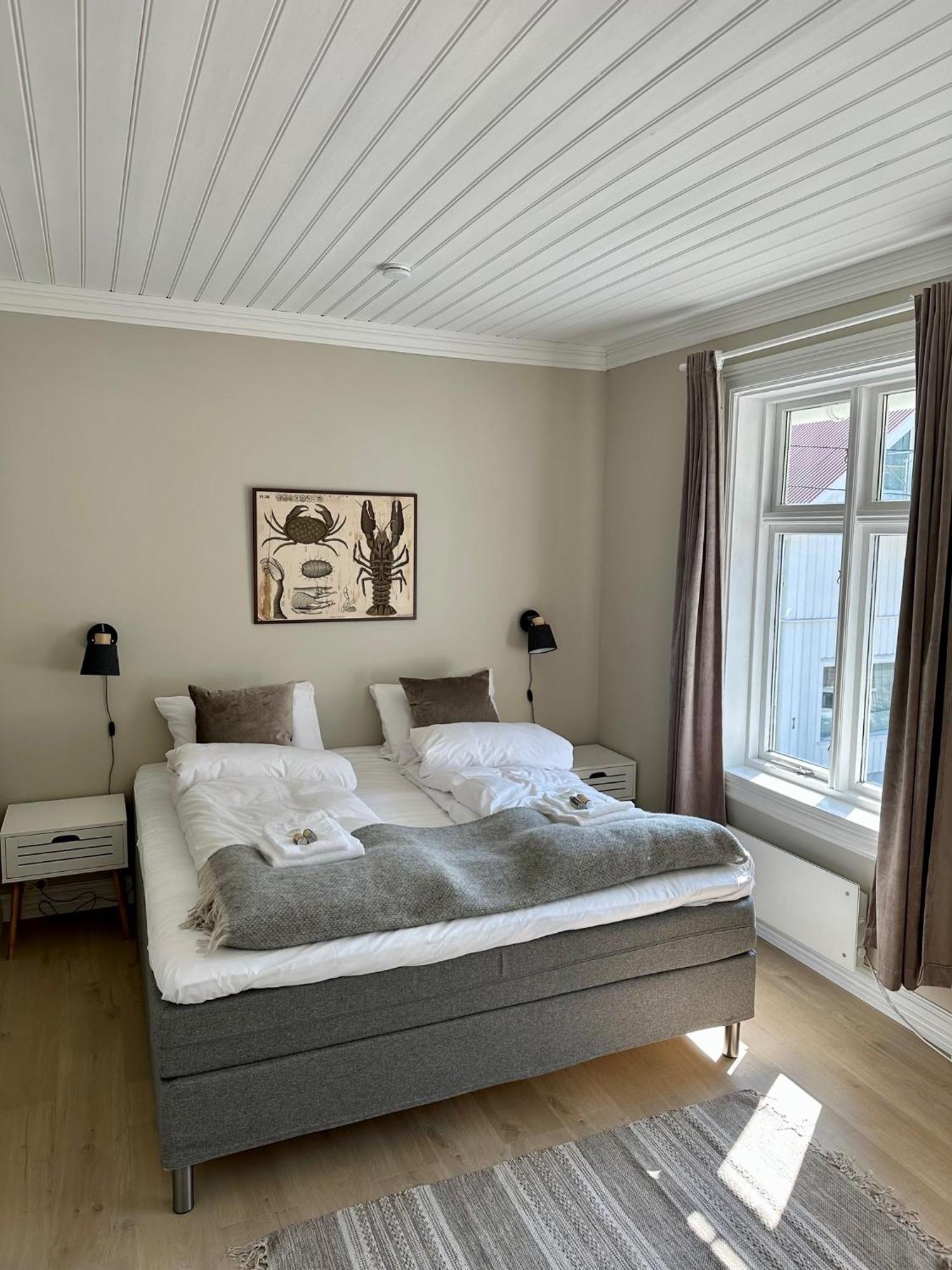 Det Gamle Hotellet Guesthouse Reine Exterior photo